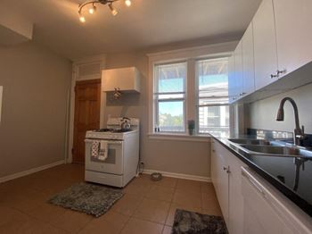 Beautiful kitchens with granite countertops